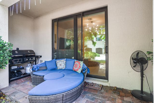 4236 N Dixie Highway 132, Oakland Park, FL 33334