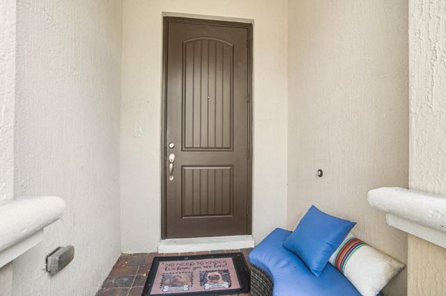 4236 N Dixie Highway 132, Oakland Park, FL 33334