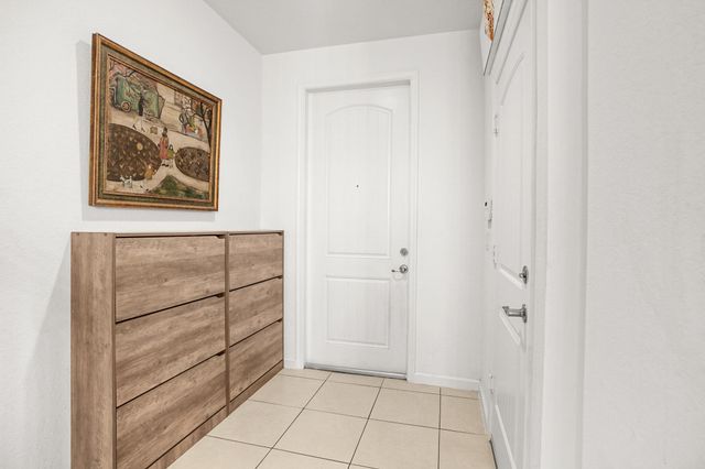 4236 N Dixie Highway 132, Oakland Park, FL 33334