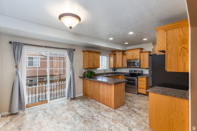 6791 W GREVILLEA LN, West Jordan, UT 84081