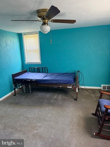 1105 SPRUCE ST, Collingdale, PA 19023