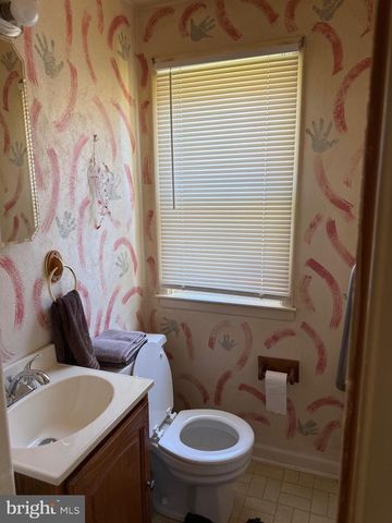 1105 SPRUCE ST, Collingdale, PA 19023