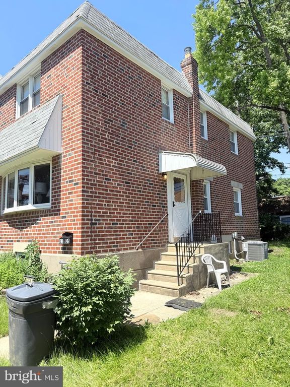 1105 SPRUCE ST, Collingdale, PA 19023