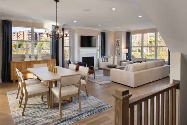 2707 Stone Circle, Geneva, IL 60134