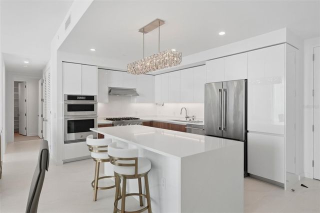 400 CENTRAL AVENUE 3306, St Petersburg, FL 33701
