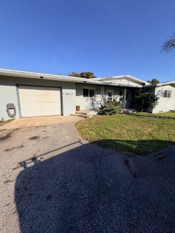 1617 LAKESIDE DRIVE, Deland, FL 32720