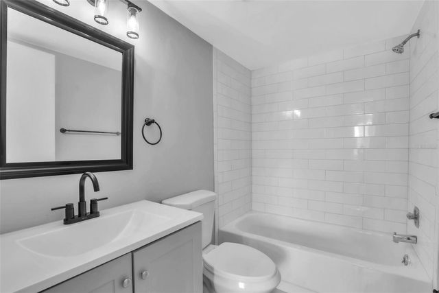 3281 BENEVA ROAD 202, Sarasota, FL 34232