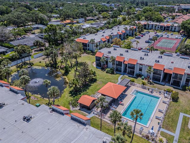 3281 BENEVA ROAD 202, Sarasota, FL 34232
