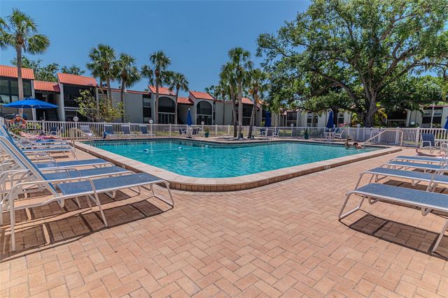 3281 BENEVA ROAD 202, Sarasota, FL 34232