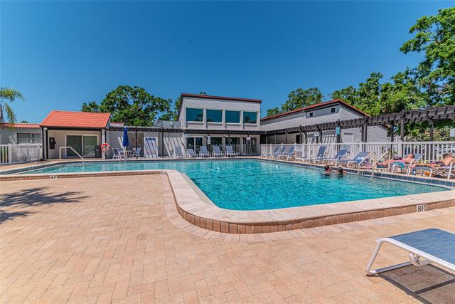 3281 BENEVA ROAD 202, Sarasota, FL 34232