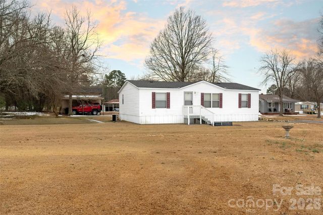 2748 Flat Creek Road, Lancaster, SC 29720