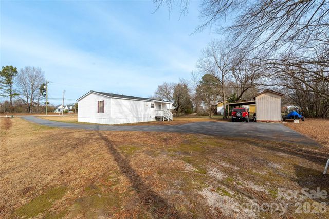 2748 Flat Creek Road, Lancaster, SC 29720