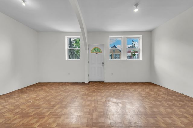 2220 S Saint Louis Avenue, Chicago, IL 60623