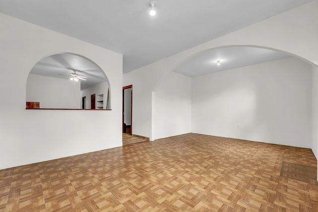 2220 S Saint Louis Avenue, Chicago, IL 60623