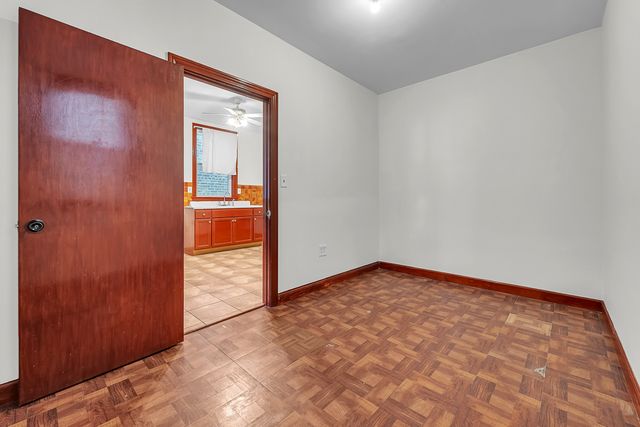 2220 S Saint Louis Avenue, Chicago, IL 60623