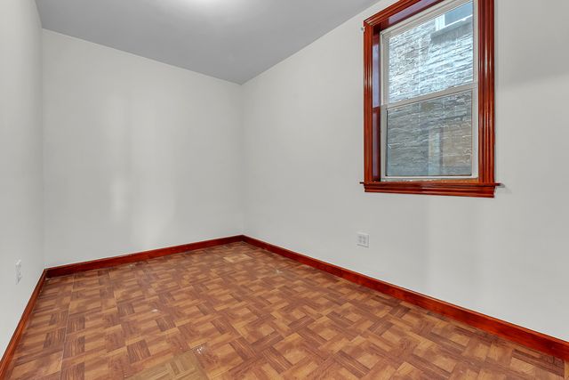 2220 S Saint Louis Avenue, Chicago, IL 60623