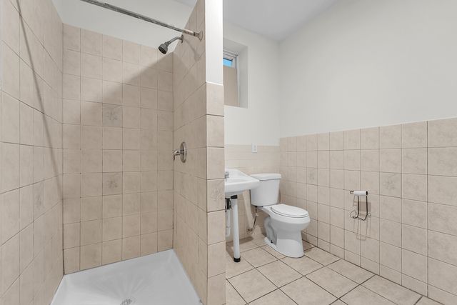2220 S Saint Louis Avenue, Chicago, IL 60623