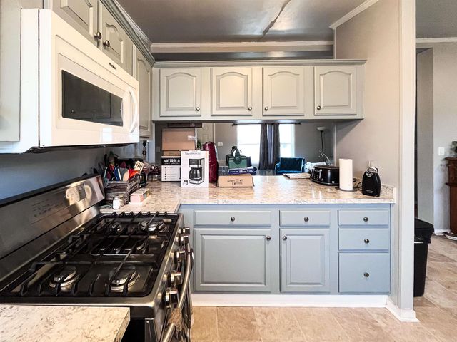 38146 Saint Tropez Drive, Clinton Twp, MI 48038