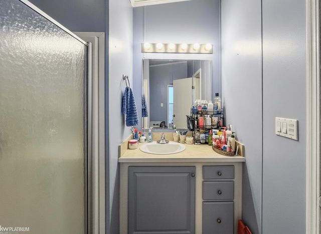 38146 Saint Tropez Drive, Clinton Twp, MI 48038