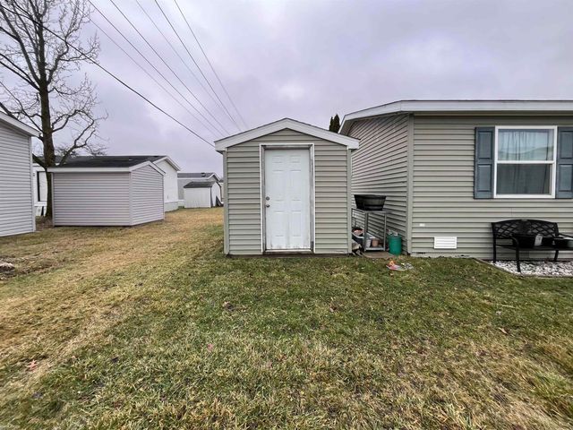 38146 Saint Tropez Drive, Clinton Twp, MI 48038