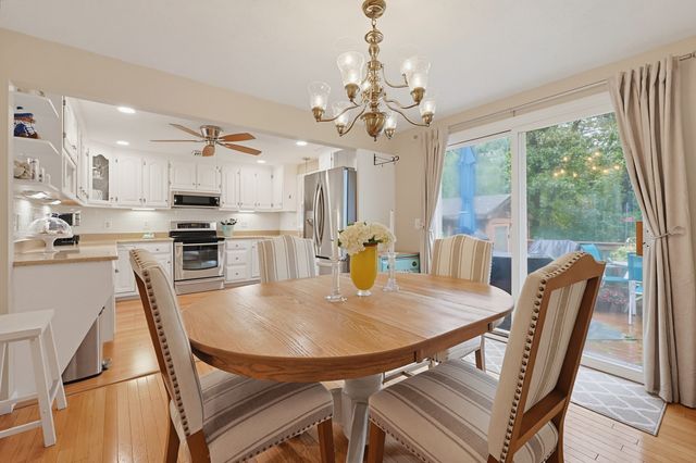 80 Chestnut St., Wrentham, MA 02093