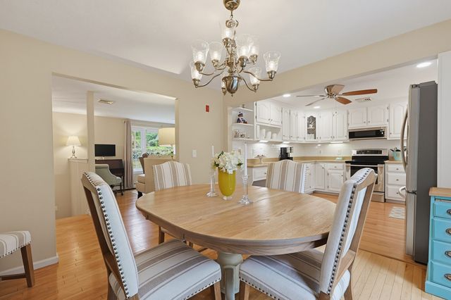 80 Chestnut St., Wrentham, MA 02093