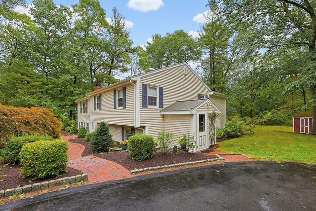 80 Chestnut St., Wrentham, MA 02093