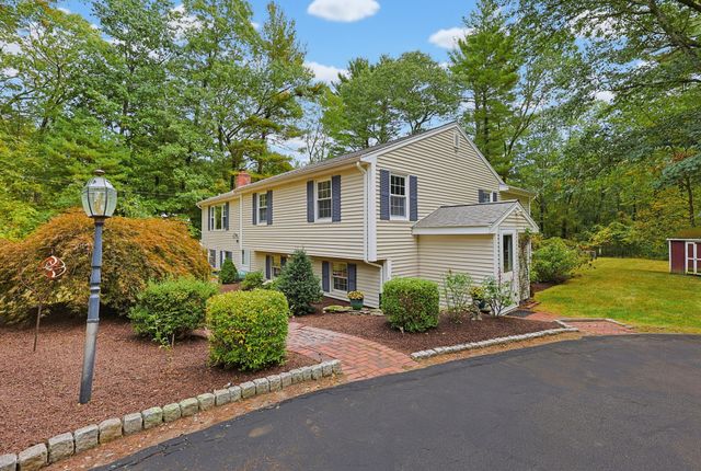 80 Chestnut St., Wrentham, MA 02093