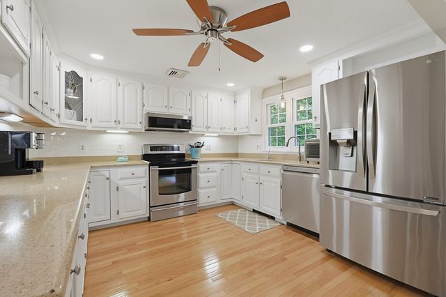 80 Chestnut St., Wrentham, MA 02093