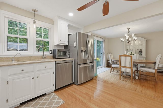 80 Chestnut St., Wrentham, MA 02093