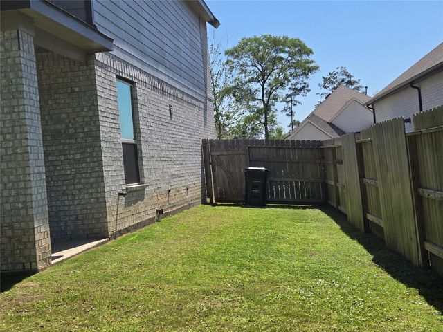 15227 Deseo Drive, Conroe, TX 77302