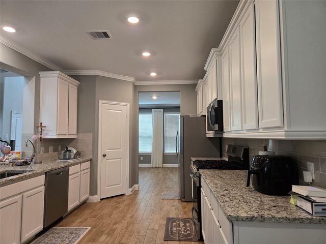 15227 Deseo Drive, Conroe, TX 77302