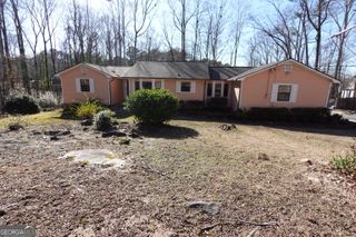 125 Oak Leaf Drive, Stockbridge, GA 30281
