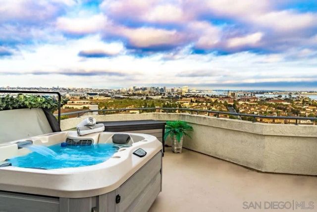 2110 Locust St, San Diego, CA 92106