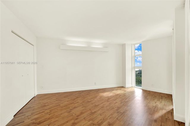 100 S Bayview Dr 1222, Sunny Isles Beach, FL 33160