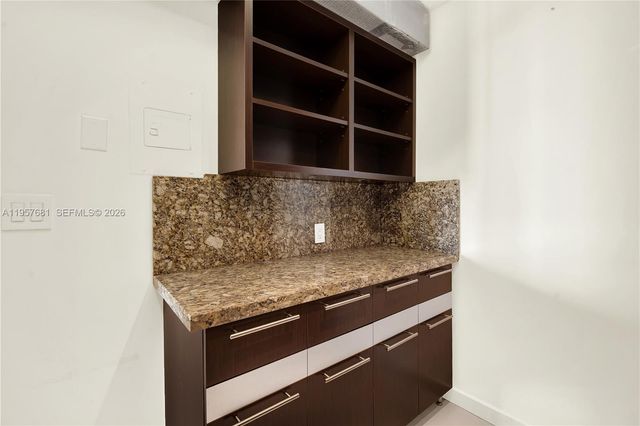 100 S Bayview Dr 1222, Sunny Isles Beach, FL 33160