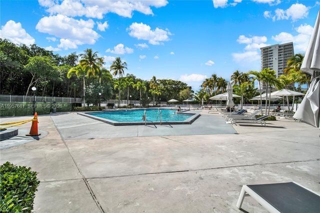 100 S Bayview Dr 1222, Sunny Isles Beach, FL 33160