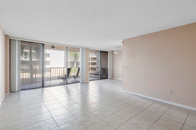 859 Jeffery Street 312, Boca Raton, FL 33487