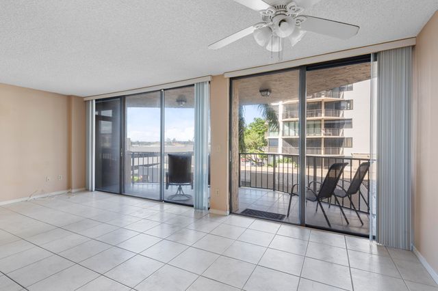 859 Jeffery Street 312, Boca Raton, FL 33487