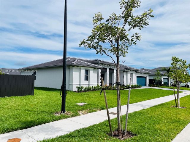16932 SW 291st St, Homestead, FL 33030