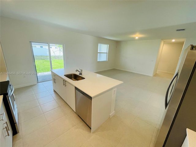 16932 SW 291st St, Homestead, FL 33030