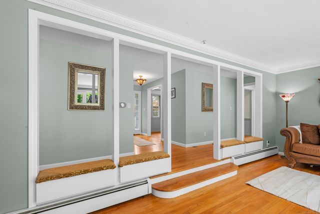 11 High Gate Lane, West Hartford, CT 06107