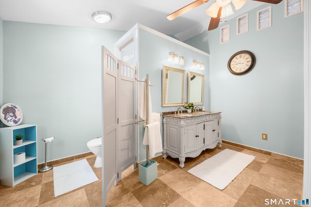 11 High Gate Lane, West Hartford, CT 06107