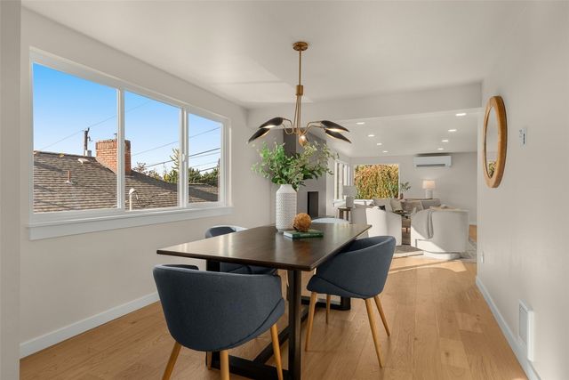 309 NW 48th Street, Seattle, WA 98107