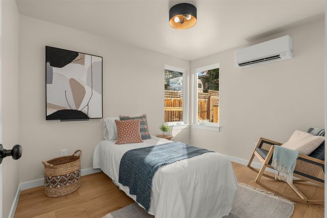 309 NW 48th Street, Seattle, WA 98107