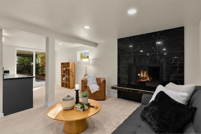 309 NW 48th Street, Seattle, WA 98107