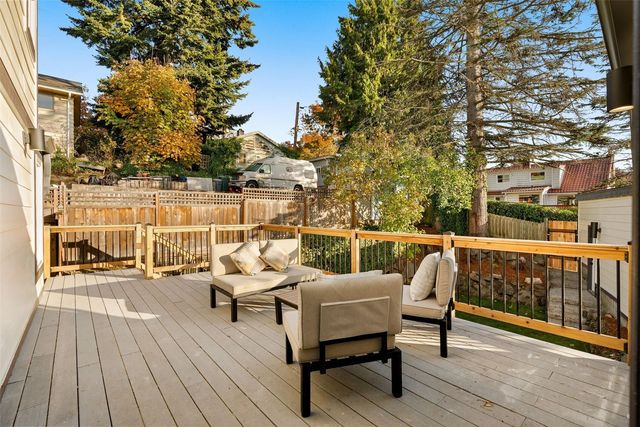 309 NW 48th Street, Seattle, WA 98107
