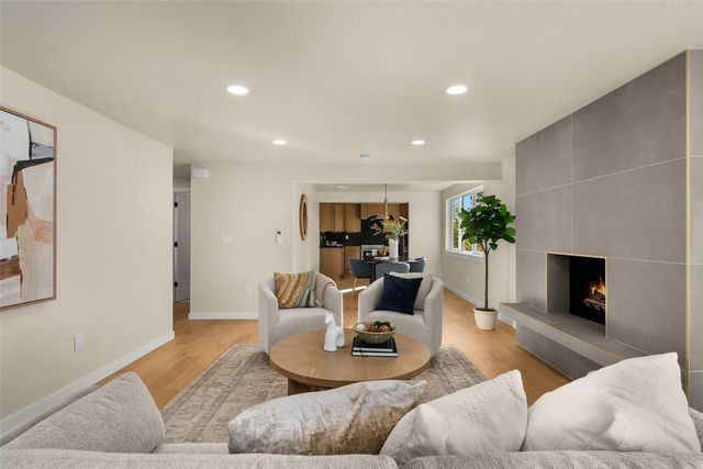 309 NW 48th Street, Seattle, WA 98107