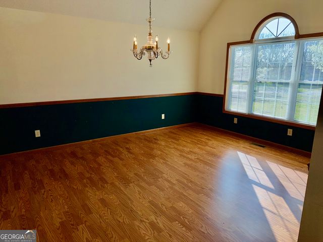 494 S Broad Street, Bowman, GA 30624