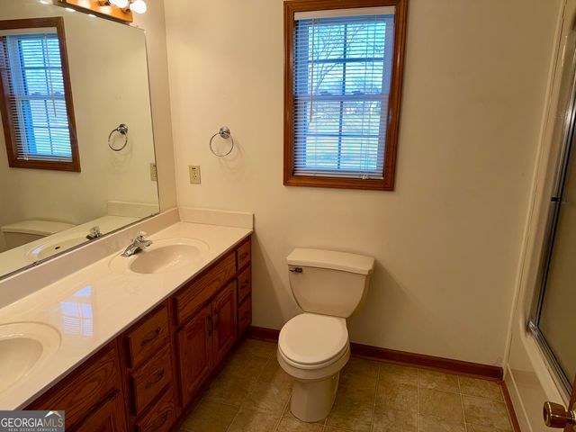 494 S Broad Street, Bowman, GA 30624